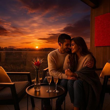 Luxury Landing Apartments Complex Qualis Brasov Luaran gambar