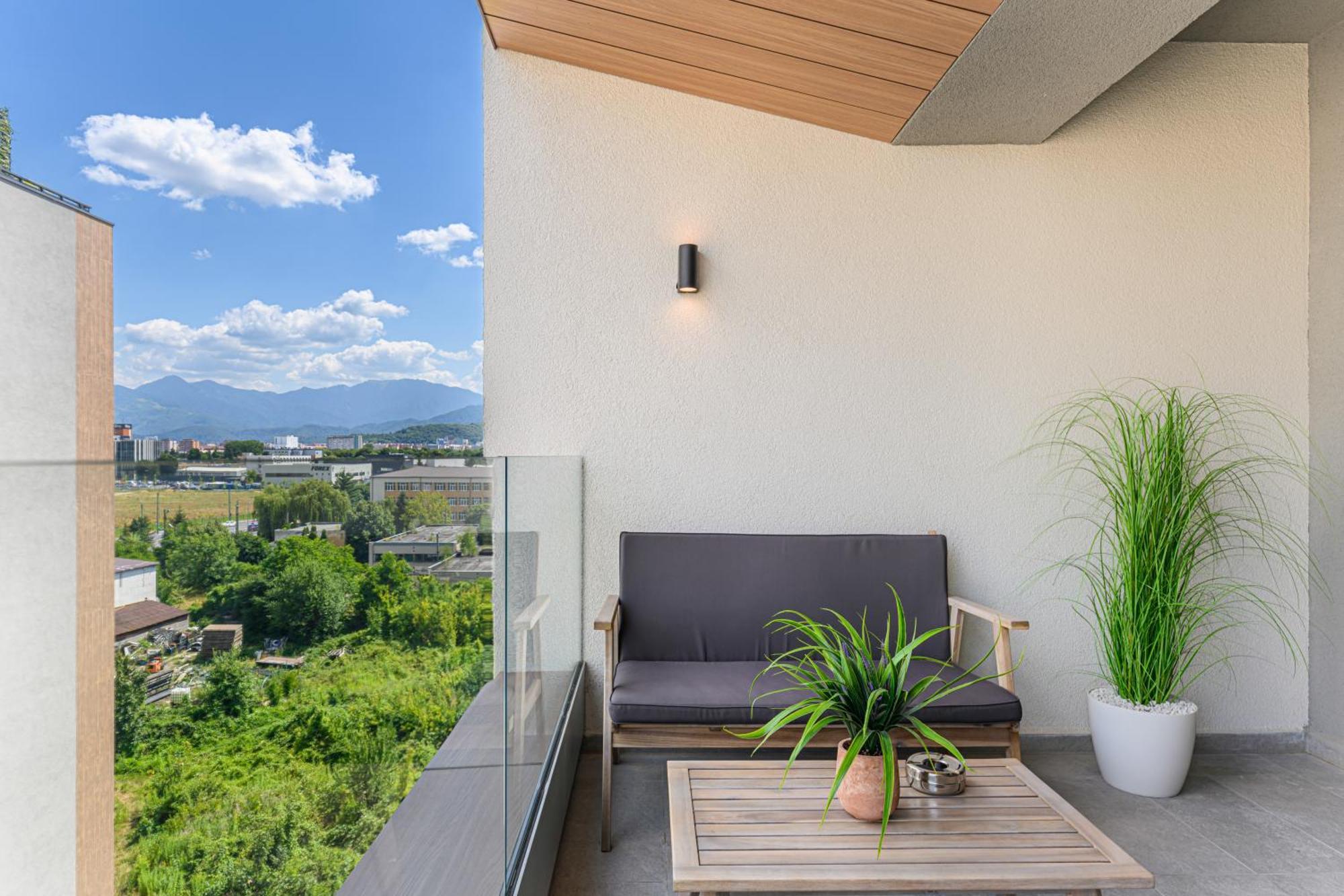 Luxury Landing Apartments Complex Qualis Brasov Luaran gambar