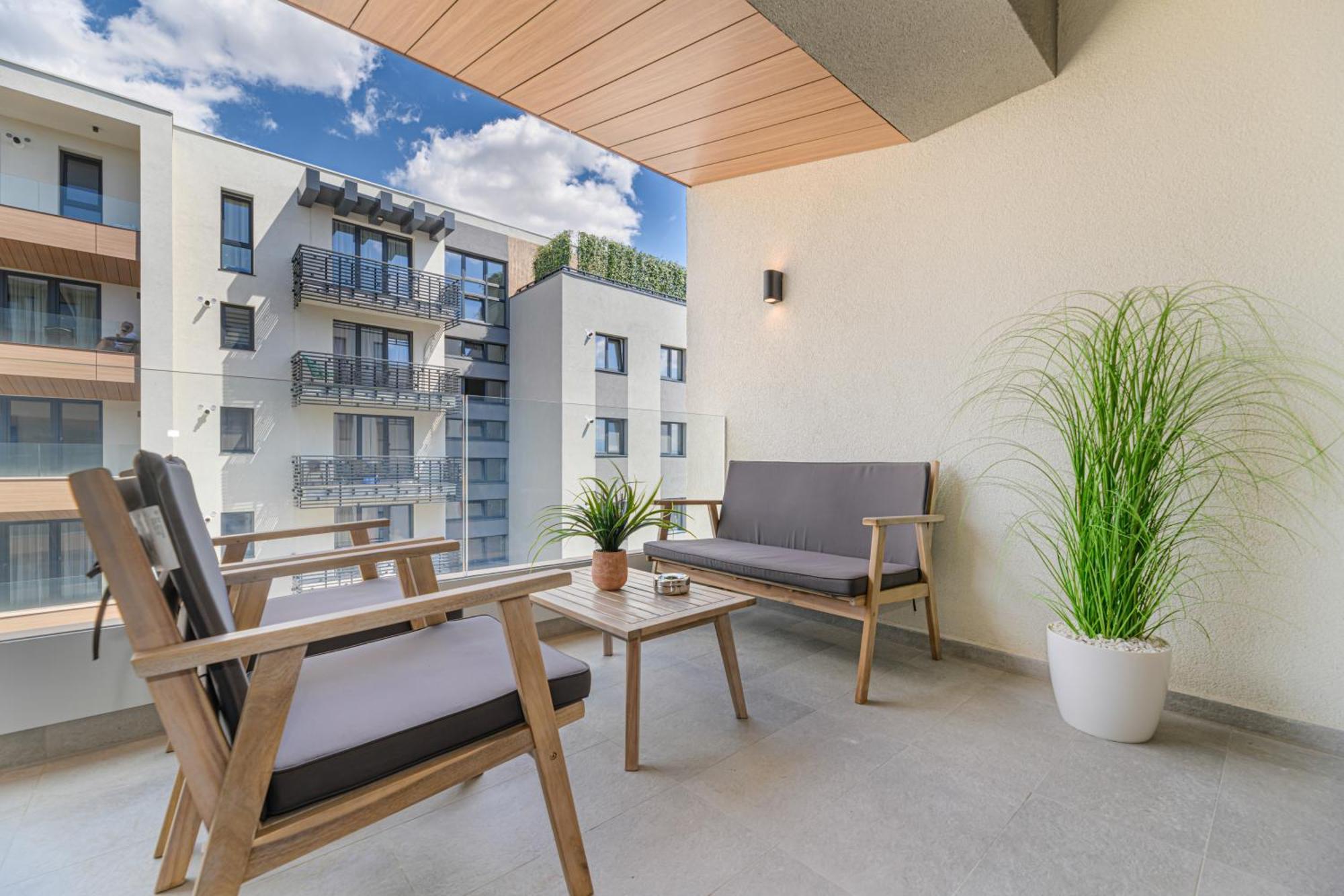 Luxury Landing Apartments Complex Qualis Brasov Luaran gambar