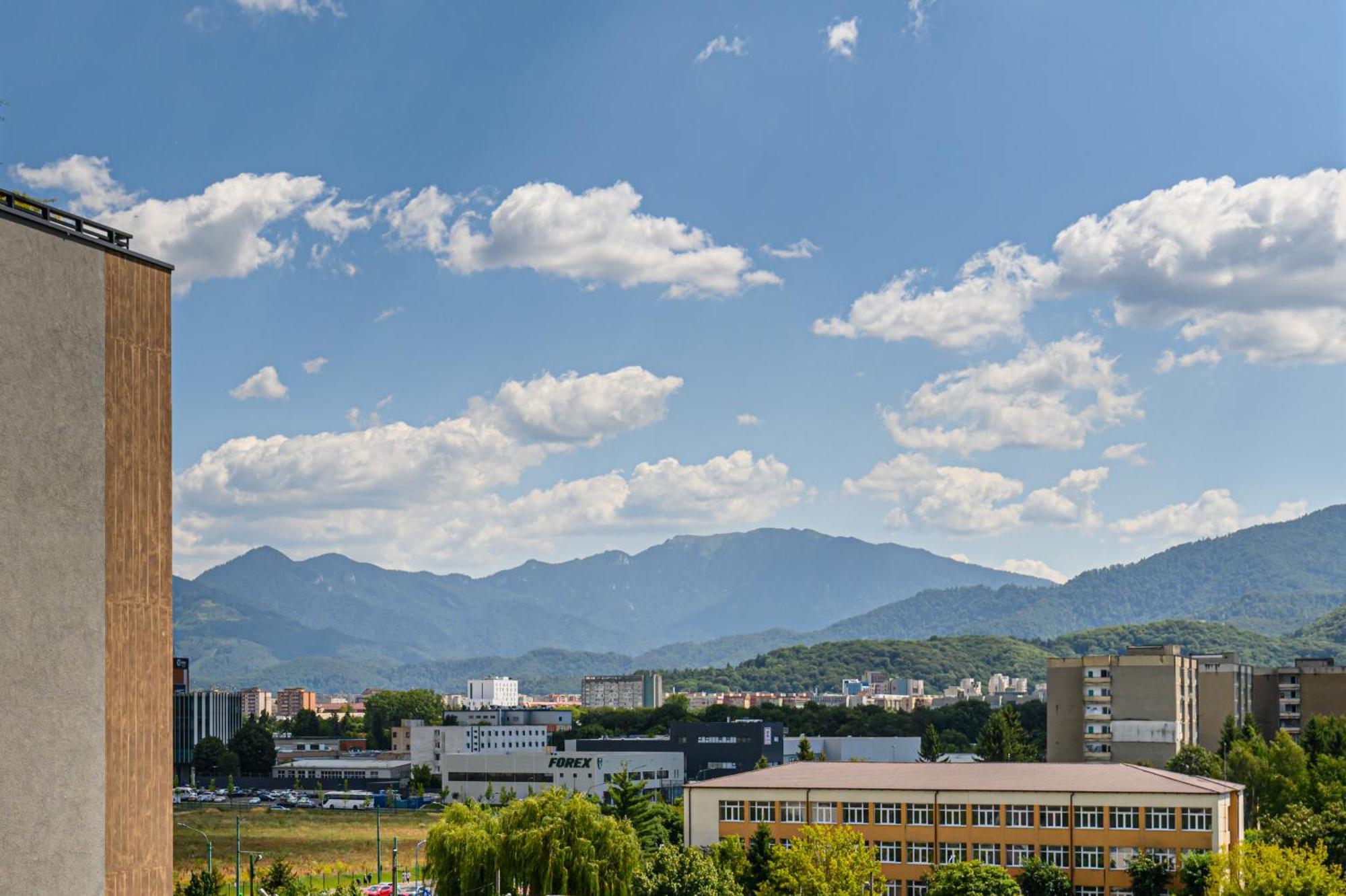Luxury Landing Apartments Complex Qualis Brasov Luaran gambar
