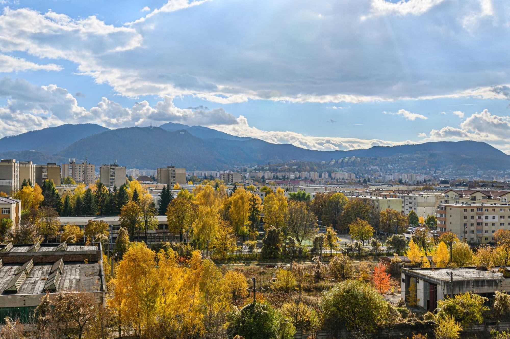 Luxury Landing Apartments Complex Qualis Brasov Luaran gambar