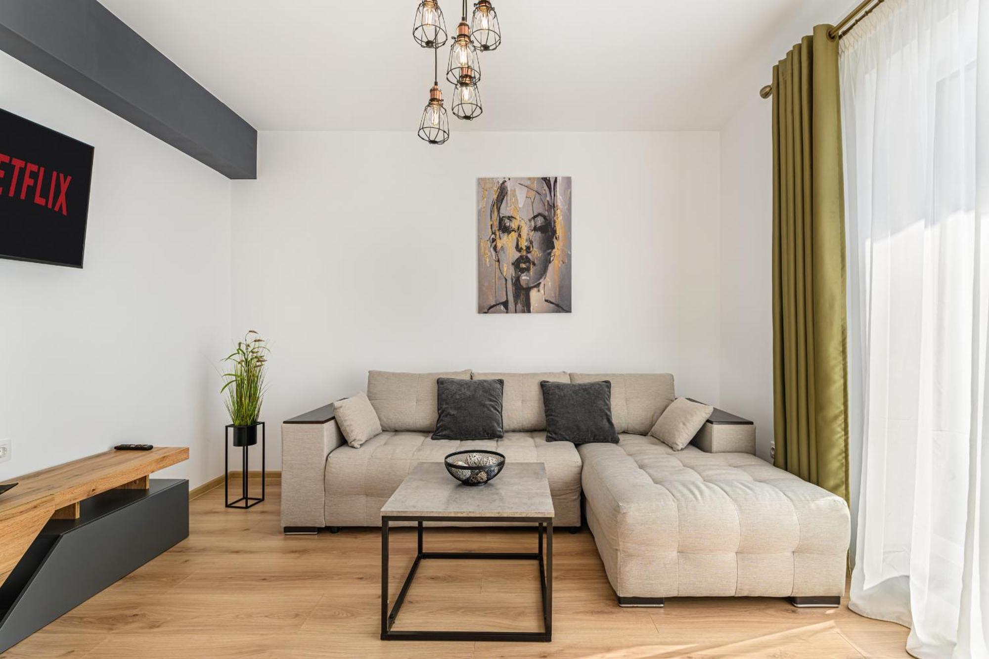Luxury Landing Apartments Complex Qualis Brasov Luaran gambar