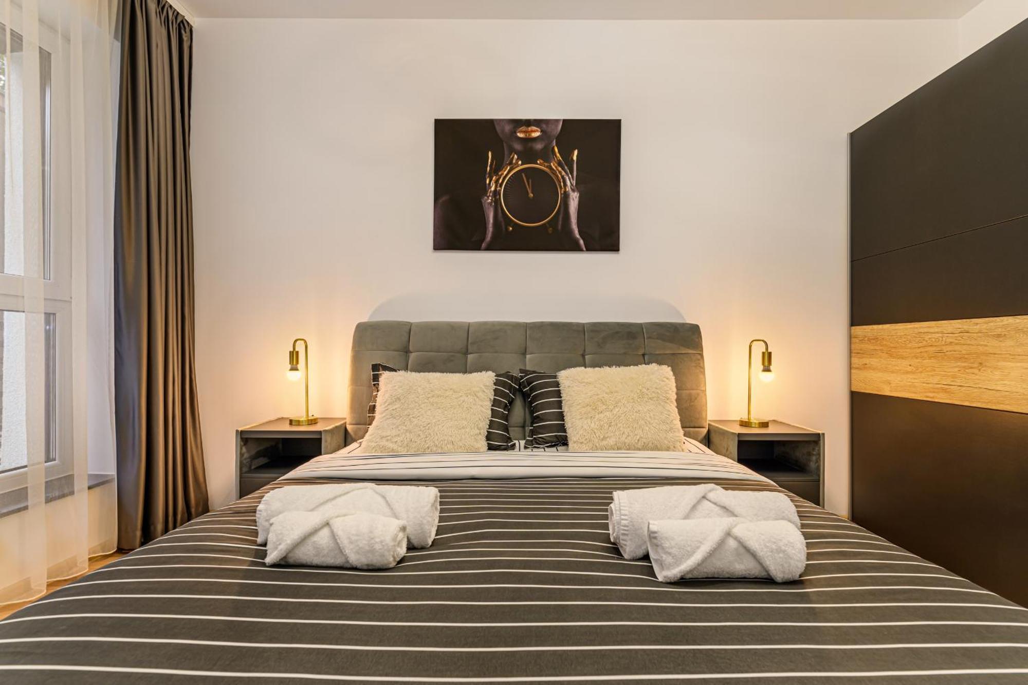 Luxury Landing Apartments Complex Qualis Brasov Luaran gambar